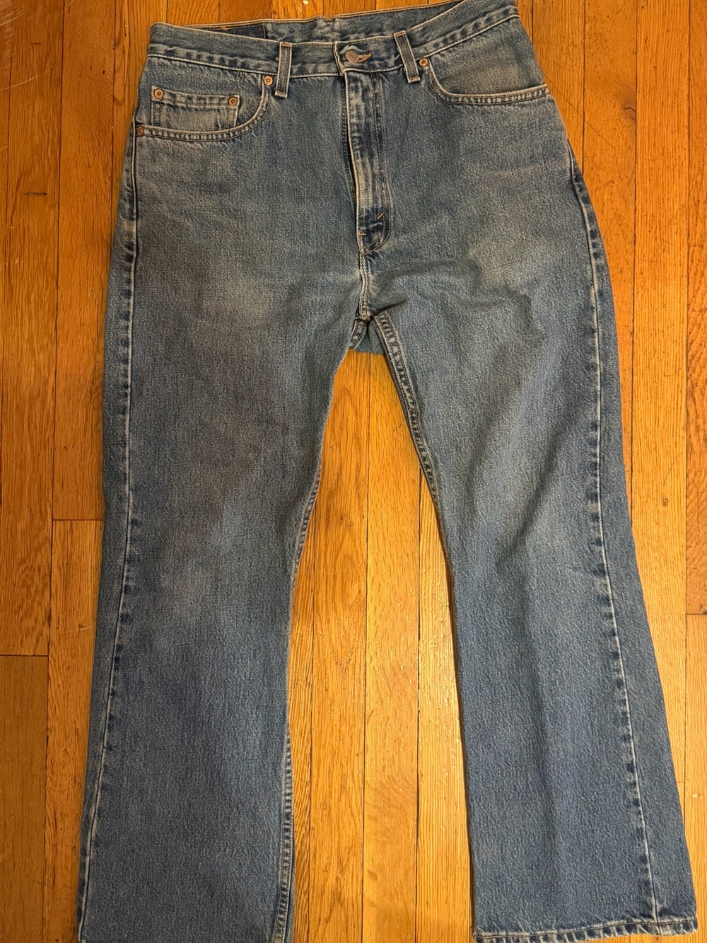 Levi's Boyfriend Jeans in Light Blue Wash